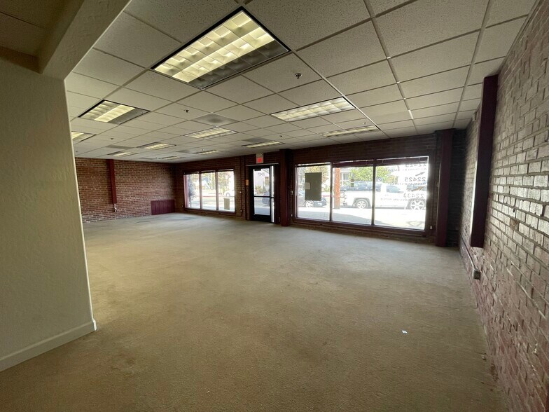 22427 Meekland Ave, Hayward, CA à louer - Photo de l’immeuble – Image 3 sur 13