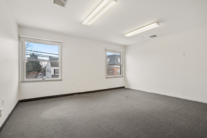 234 Main St, Lincoln Park, NJ à louer - Photo intérieure – Image 3 sur 40