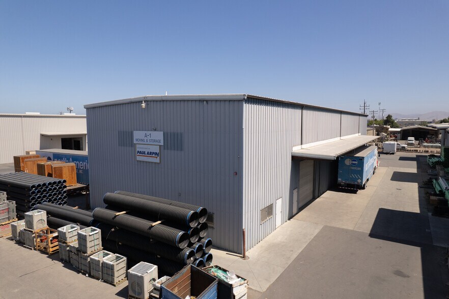 1359 Dayton St, Salinas, CA à louer - Photo de l’immeuble – Image 1 sur 13