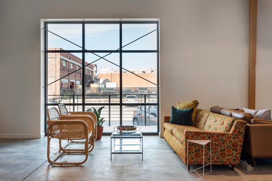 2339 Commerce St, Houston, TX à louer - Photo de l’immeuble – Image 3 sur 15
