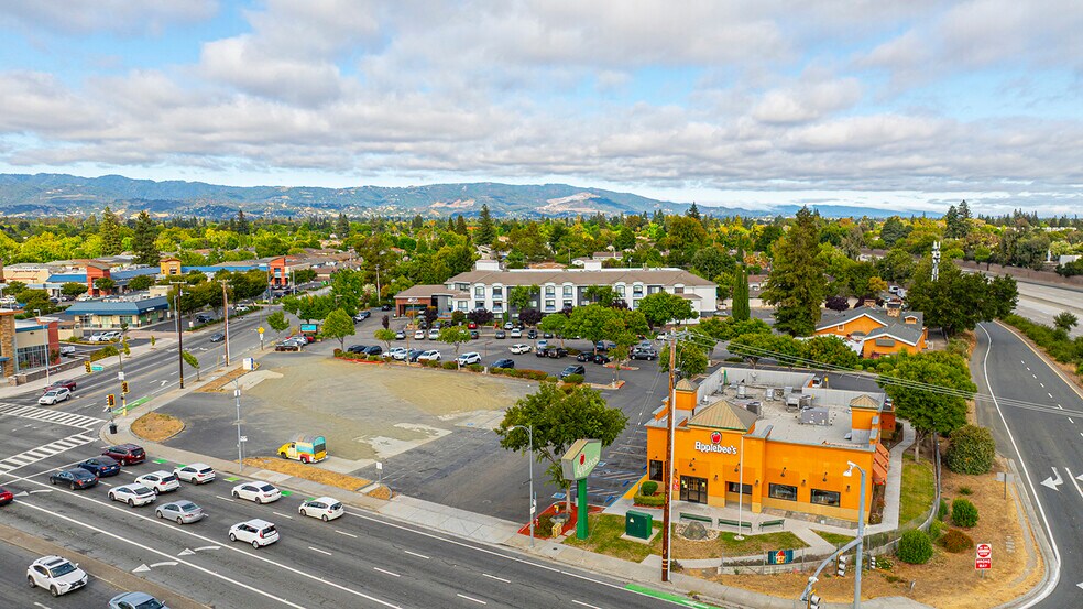 4233 Moorpark Ave, San Jose, CA à vendre - Aérien – Image 2 sur 4