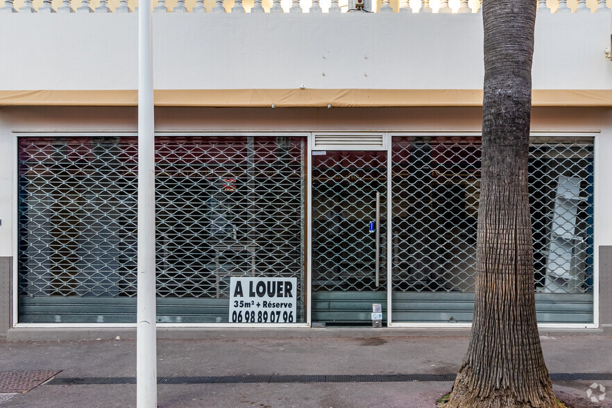 5 Avenue Georges Gallice, Antibes à louer - Photo de l’immeuble – Image 2 sur 4