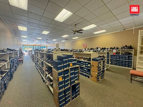 1419-1439 W Olive Ave, Burbank, CA à louer Photo intérieure– Image 1 sur 9