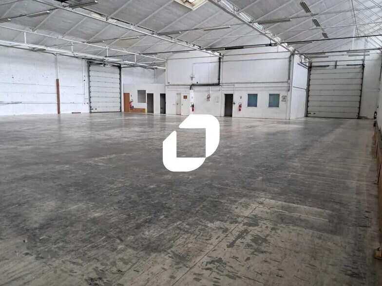 Local d’activités dans Massy à louer - Photo intérieure – Image 2 sur 13