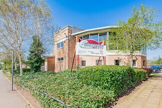 Plus de détails pour Strathkelvin Pl, Kirkintilloch - Coworking à louer