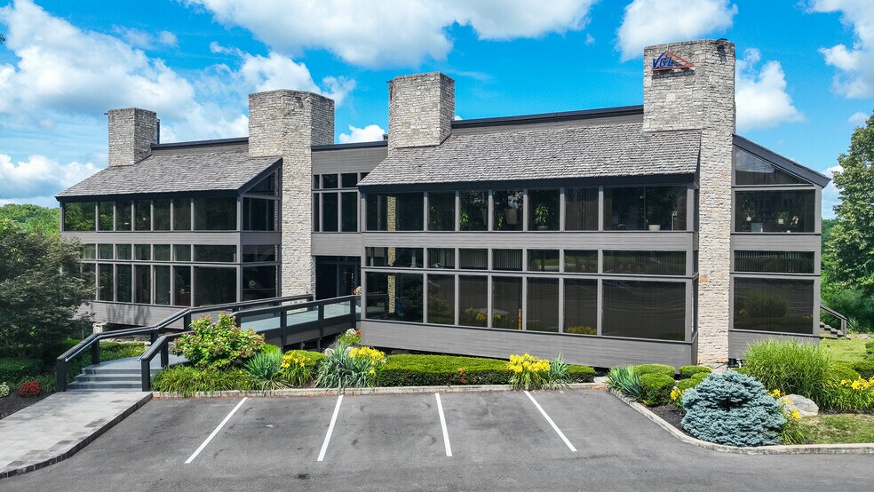 6099 Riverside Dr, Dublin, OH à louer - Photo de l’immeuble – Image 2 sur 21