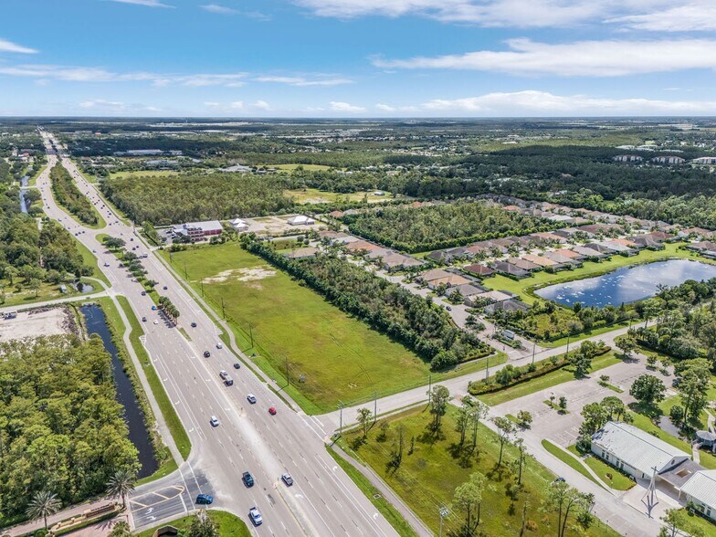 8270 Daniels Parkway Pky, Fort Myers, FL à louer - Aérien – Image 3 sur 8
