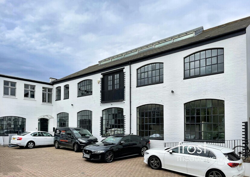158 Hurlingham Rd, Londres à vendre - Photo principale – Image 1 sur 5