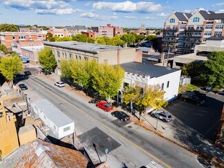 Plus de détails pour 58 South St, Glens Falls, NY - Local commercial à vendre
