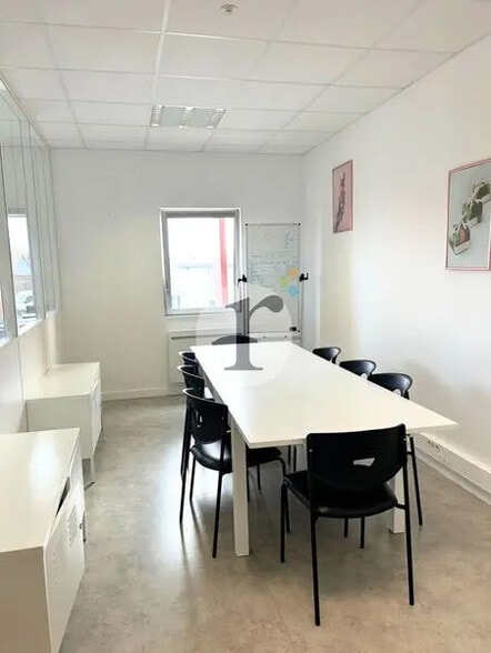 Bureau dans Lezennes à louer - Photo intérieure – Image 2 sur 7