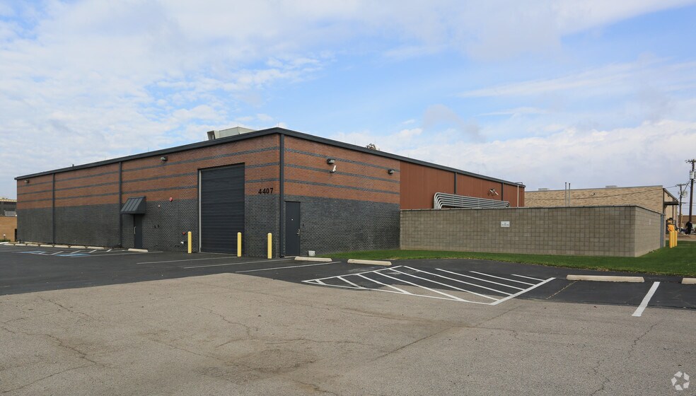 4407 Alpha Rd, Farmers Branch, TX à vendre - Photo de l’immeuble – Image 2 sur 13