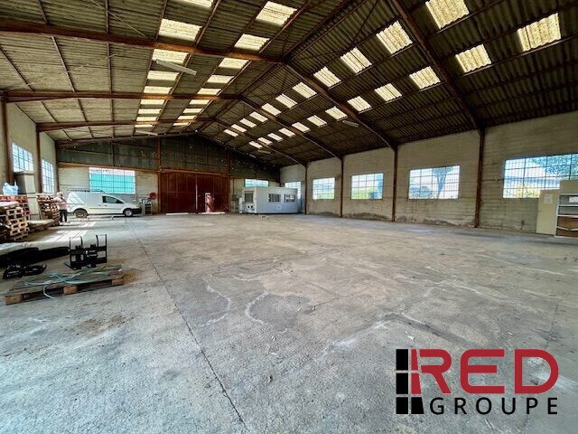 Industriel/Logistique dans Gardanne à louer - Photo de l’immeuble – Image 2 sur 5