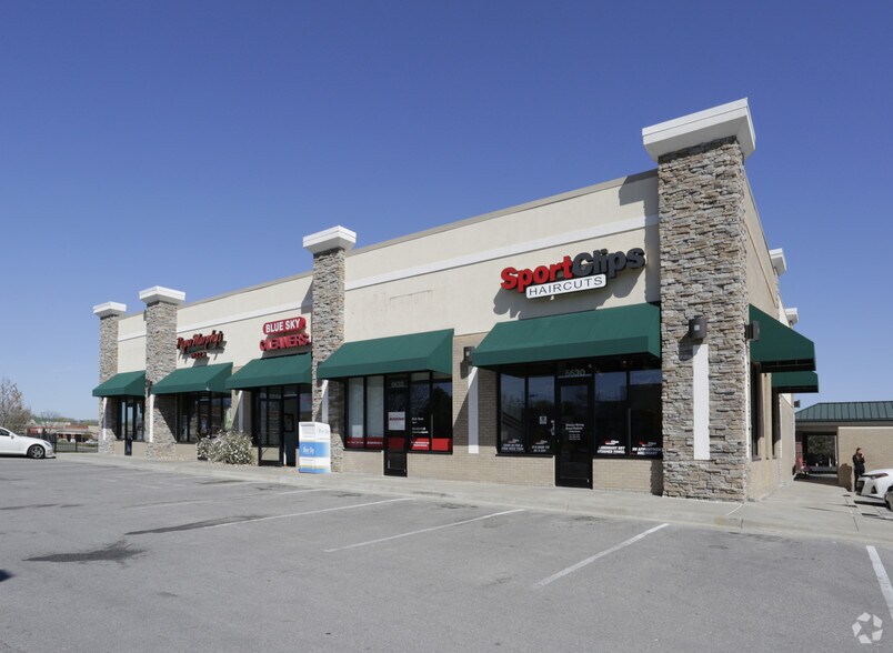 6228-6238 Monticello Rd, Shawnee, KS à louer - Photo de l’immeuble – Image 2 sur 9