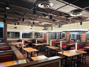 3625 S Monaco Pky, Denver, CO à louer Photo intérieure– Image 2 sur 6