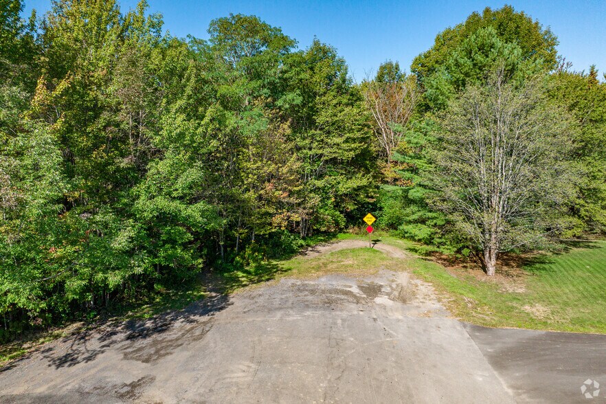 6520 Mallory Rd, Marcy, NY à vendre - Photo de l’immeuble – Image 3 sur 20