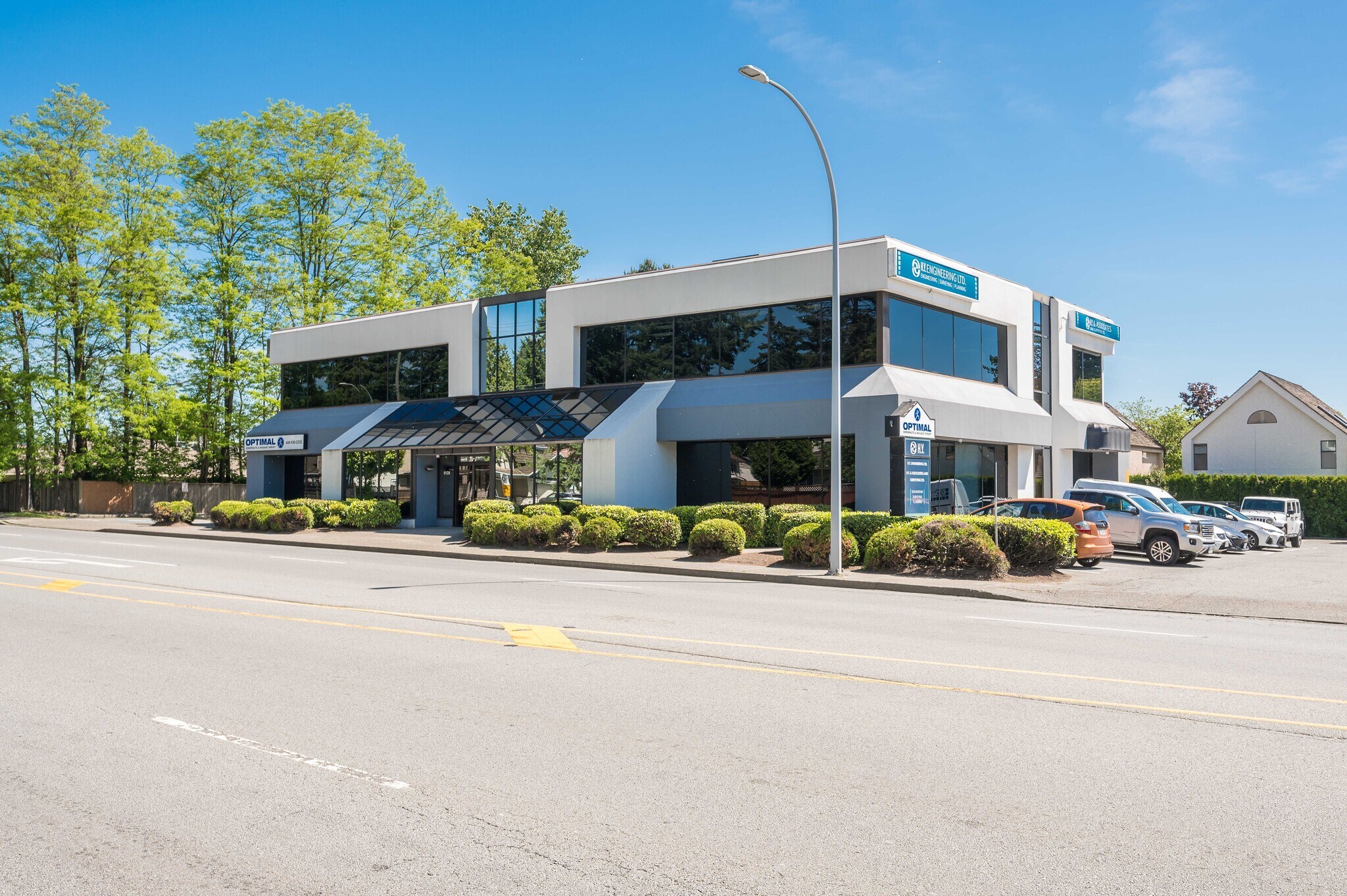 9128 152nd St, Surrey, BC à louer Photo de l’immeuble– Image 1 sur 5
