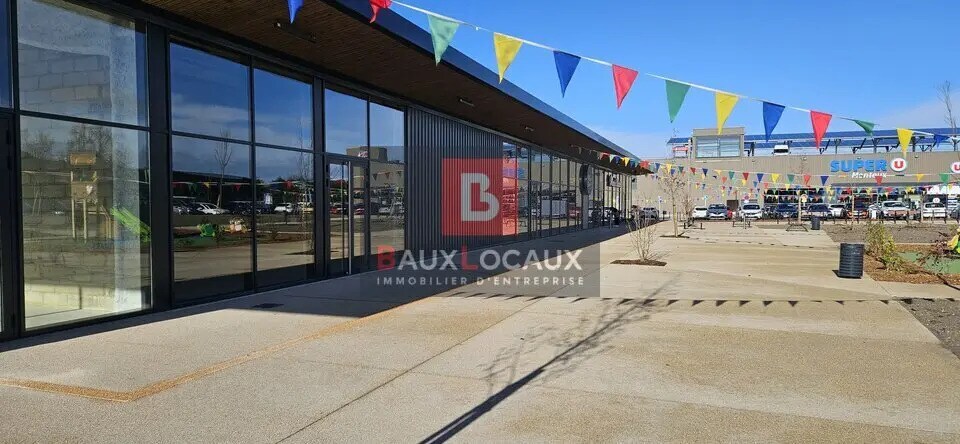 Local commercial dans Monteux à louer - Photo de l’immeuble – Image 3 sur 5