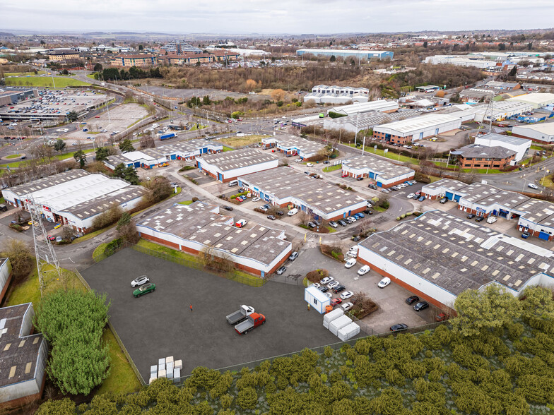 Pedmore Rd, Brierley Hill à louer - Photo de l’immeuble – Image 2 sur 9