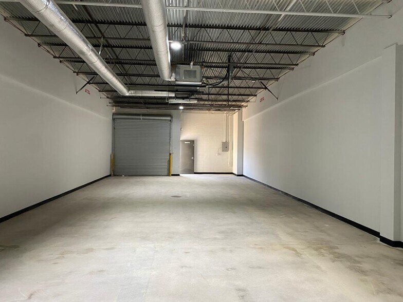 1400 S Marietta Pky SE, Marietta, GA à louer - Photo intérieure – Image 3 sur 9