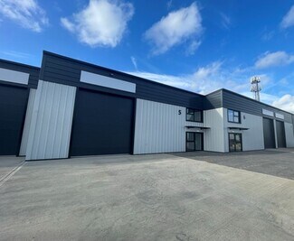 Plus de détails pour The Lakes Business Park, Fenstanton - Industriel/Logistique à louer