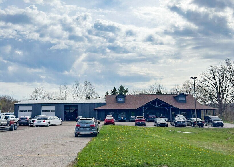 3549 Lapeer Rd, Metamora, MI à louer - Photo principale – Image 1 sur 3