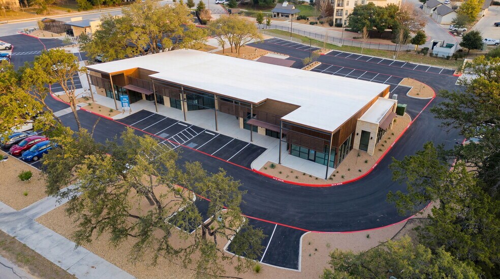21 Herff Rd, Boerne, TX à louer - Photo de l’immeuble – Image 3 sur 7