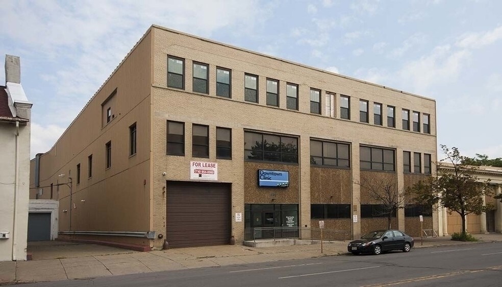 1285 Main St, Buffalo, NY à louer - Photo de l’immeuble – Image 1 sur 3