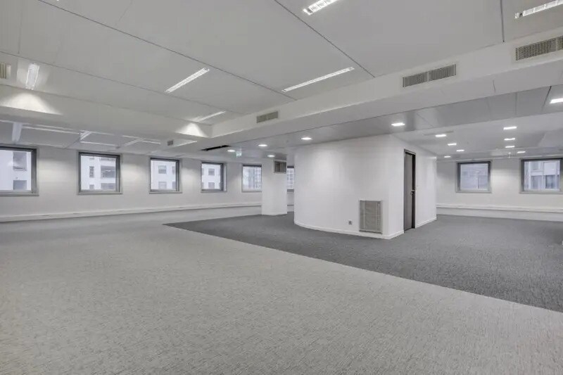 47 Rue Louis Blanc, Courbevoie à louer - Photo intérieure – Image 2 sur 15