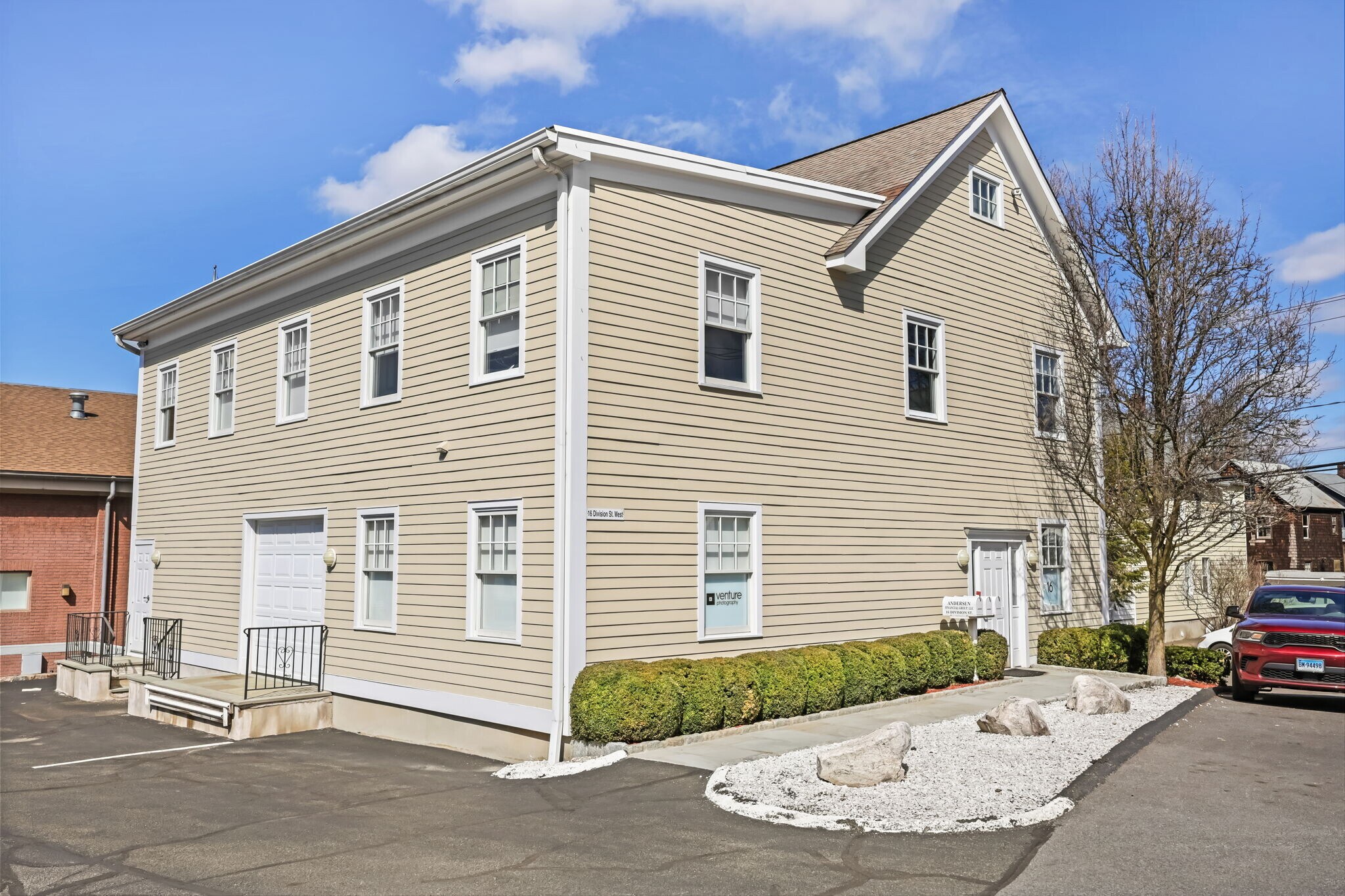 16 Division St W, Greenwich, CT à louer Photo de l’immeuble– Image 1 sur 14