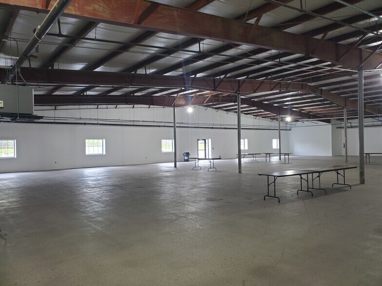 4974 E Main Street Rd, Batavia, NY à louer - Photo de l’immeuble – Image 3 sur 5