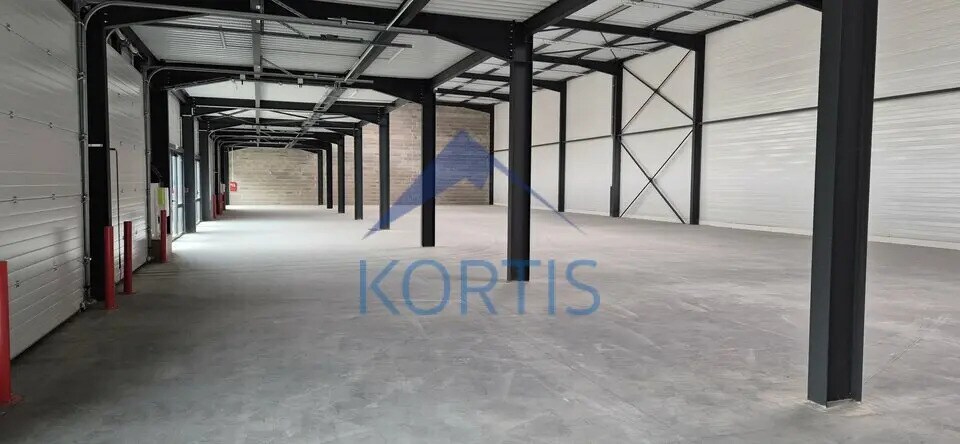 Local d’activités dans Saint-Quentin-Fallavier à louer - Photo de l’immeuble – Image 2 sur 5