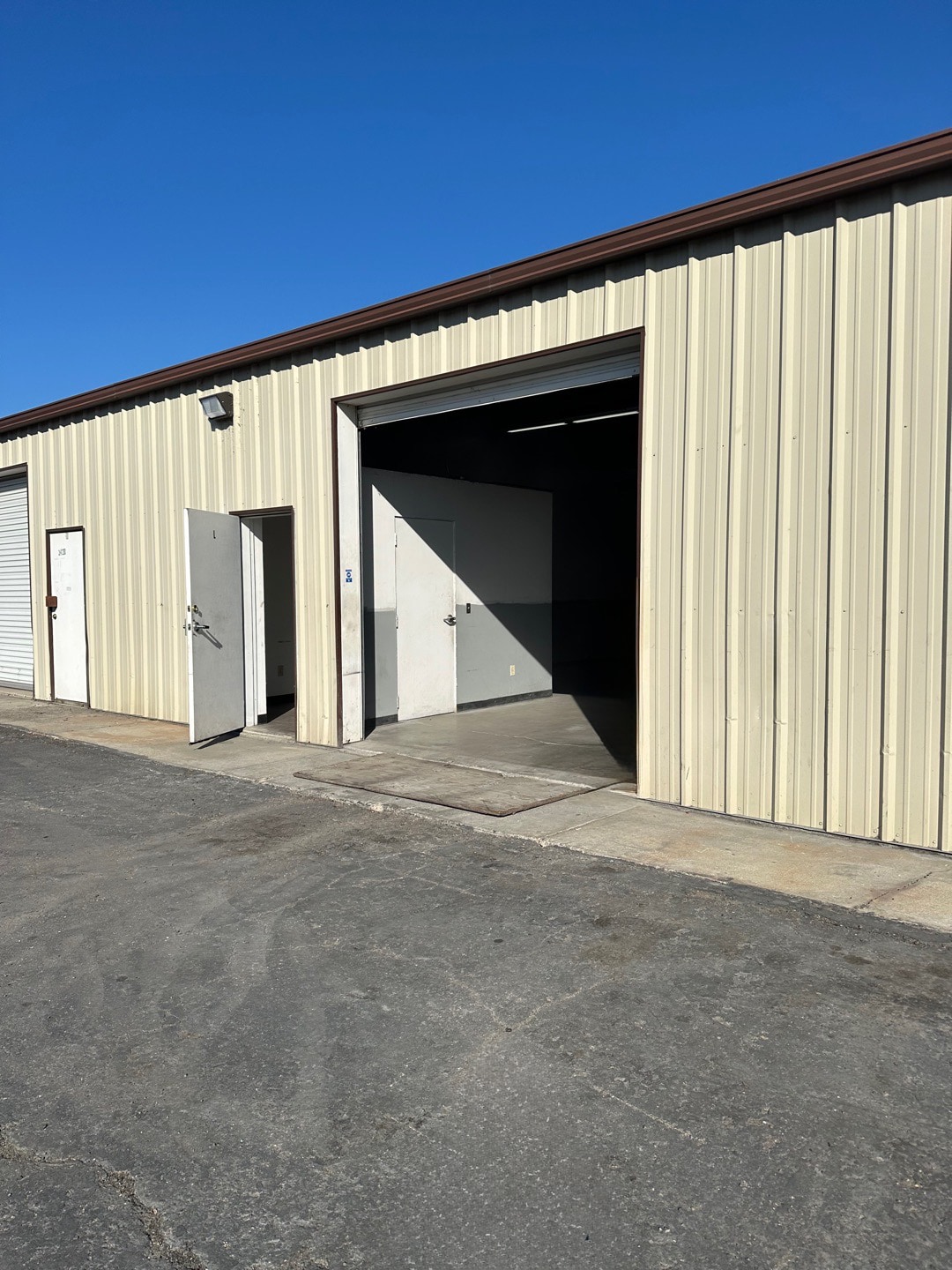 24120 S Cabe Rd, Tracy, CA à louer Photo intérieure– Image 1 sur 9