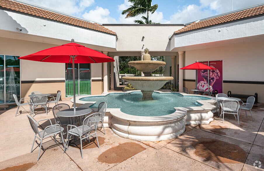 8637-8861 Stirling Rd, Cooper City, FL à louer - Photo de l’immeuble – Image 2 sur 7