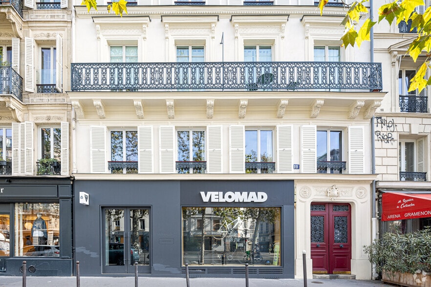 Immeuble residentiel dans Paris à vendre - Photo de l’immeuble – Image 3 sur 3