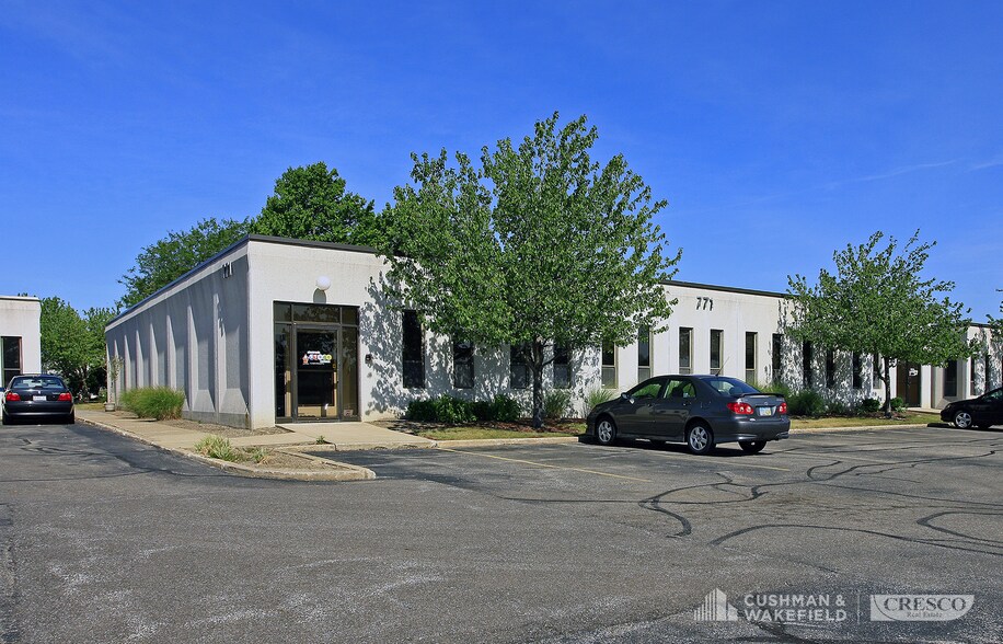 767 Beta Dr, Mayfield Village, OH à louer - Photo de l’immeuble – Image 3 sur 5