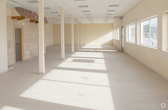 Calle Venecia, 2, Torres de la Alameda, Madrid à vendre - Photo de l’immeuble – Image 3 sur 11