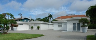 Plus de détails pour 819 Myrtle Ter, Naples, FL - Bureau à louer