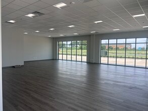 520 S Great Southwest Pky, Grand Prairie, TX à louer Photo intérieure– Image 2 sur 3