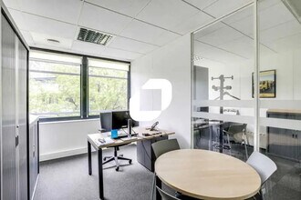 Bureau dans Saint-Priest à louer Photo intérieure– Image 2 sur 3