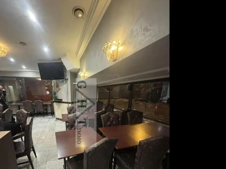 Local commercial dans Maisons-Alfort à louer - Photo intérieure – Image 1 sur 9