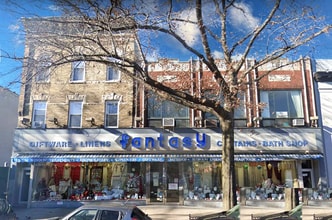 30-34 Steinway St, Astoria, NY à louer Photo de l’immeuble– Image 1 sur 4