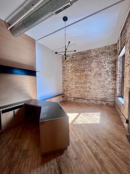 231 Front St, Brooklyn, NY à louer - Photo de l’immeuble – Image 3 sur 24