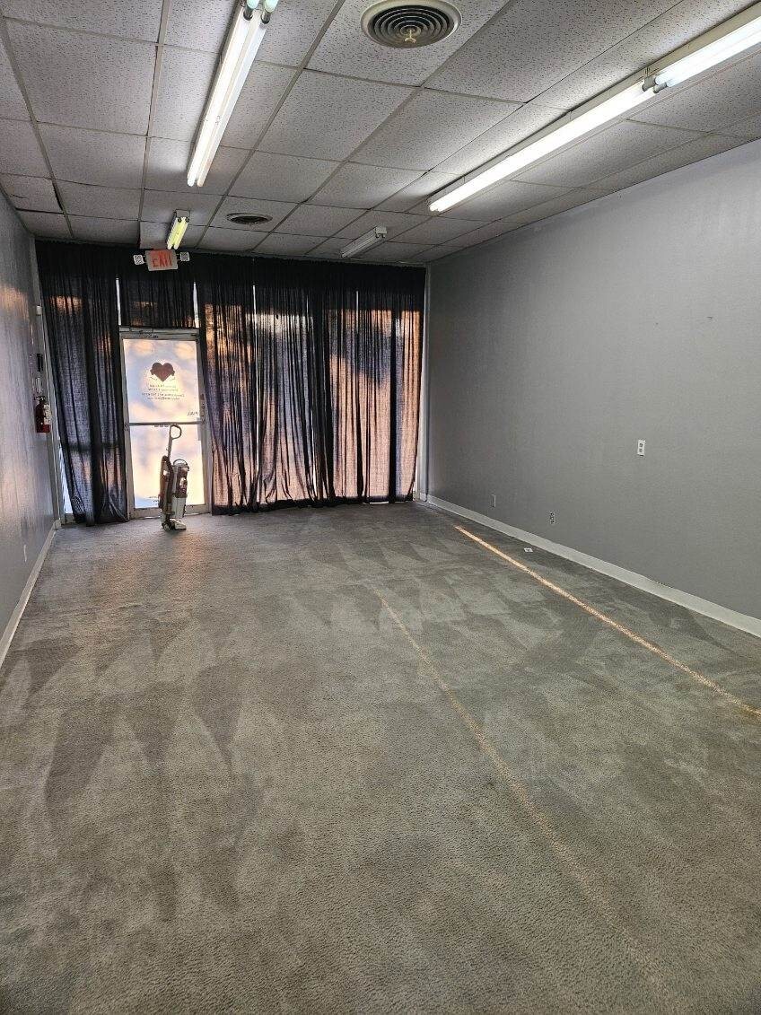 630 W Pleasant Run Rd, Lancaster, TX à louer Photo intérieure– Image 1 sur 3