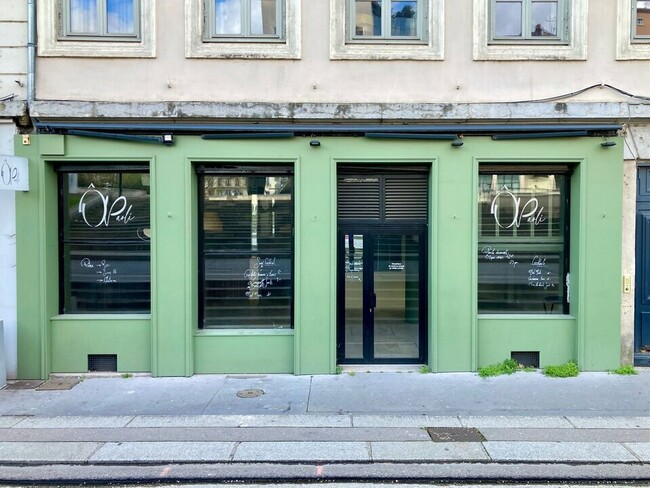 Plus de détails pour 2 Place Louis Pradel, Lyon - Local commercial à vendre
