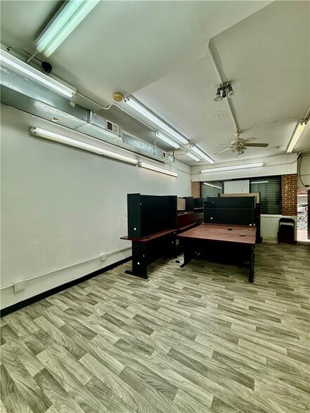 755 McDonald Ave, Brooklyn, NY à vendre - Photo de l’immeuble – Image 3 sur 18