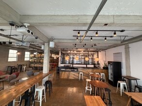 700 E Broadway, Long Beach, CA à vendre Photo intérieure– Image 2 sur 27