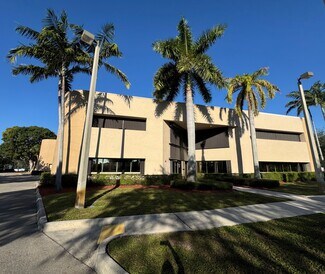 Plus de détails pour 2500 NW 29th Mnr, Pompano Beach, FL - Bureau à louer
