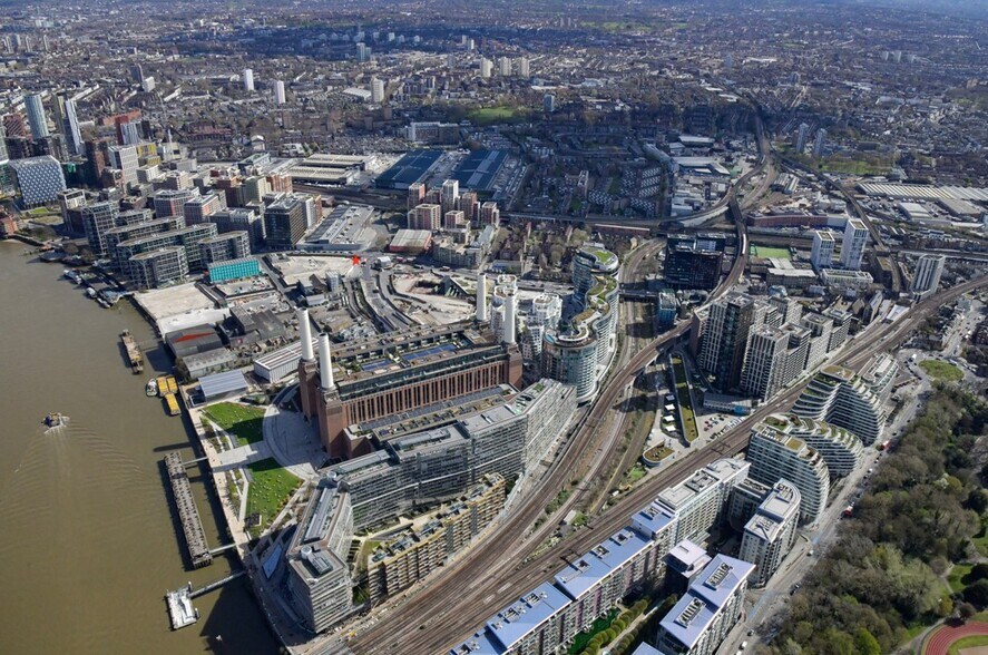 1 Brooks Court Nine Elms, Londres à vendre - Aérien – Image 3 sur 4