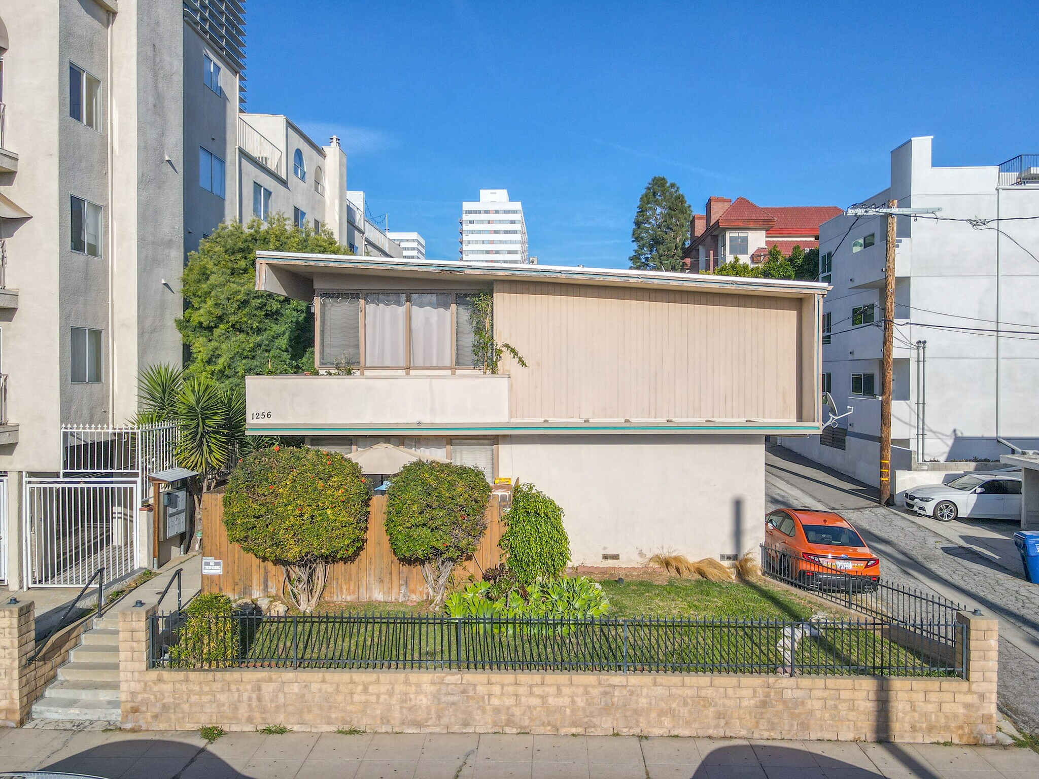 1256 S Westgate Ave, Los Angeles, CA à vendre Photo principale– Image 1 sur 11