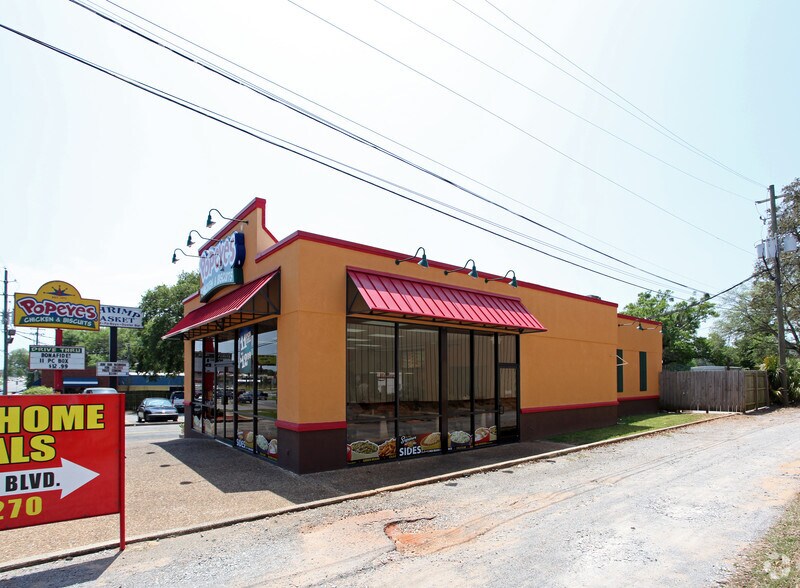 711 Navy Blvd, Pensacola, FL à vendre - Photo de l’immeuble – Image 2 sur 2